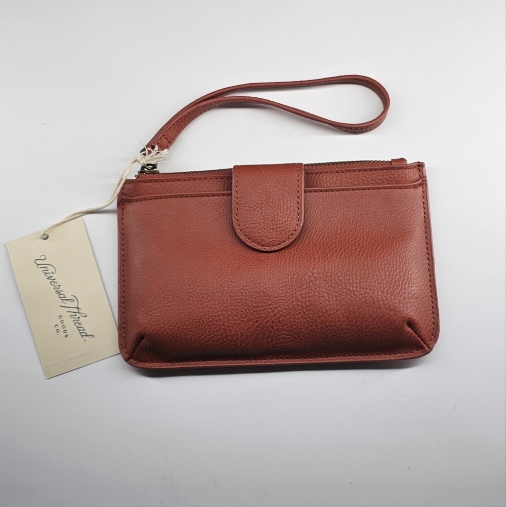 UNIVERSAL THREADS WRISLET FAUX LEATHER